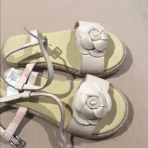 Girls pink sandals
